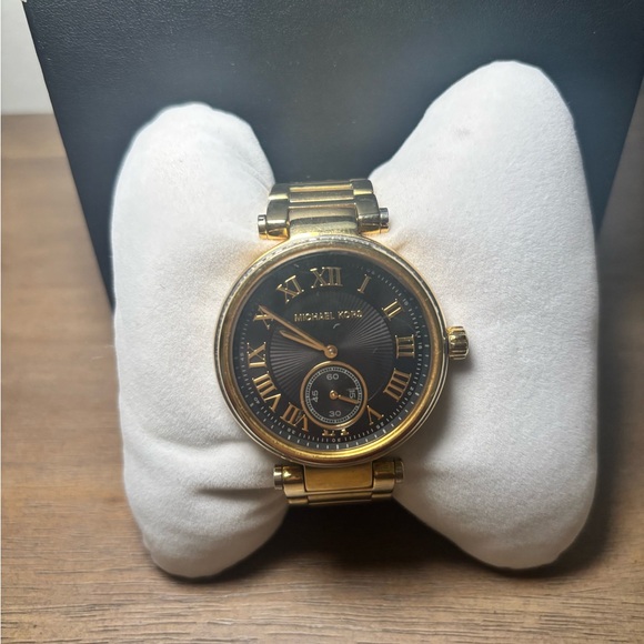Michael Kors Elegant Gold and Black Watch